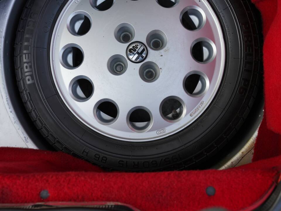 Afbeelding 41/50 van Alfa Romeo 2.0 Spider QV (1987)