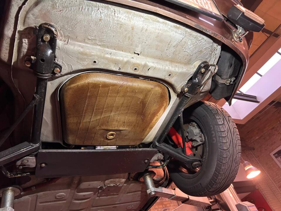Bild 22/29 von Porsche 911 2.7 S (1977)