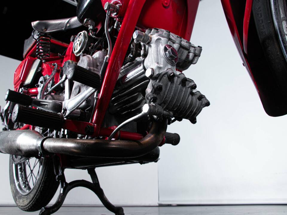 Image 44/50 of Moto Guzzi DUMMY (1955)