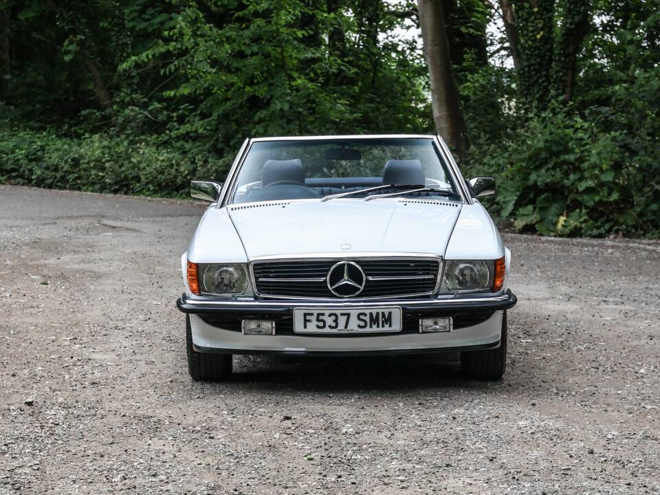 Image 25/43 of Mercedes-Benz 300 SL (1989)
