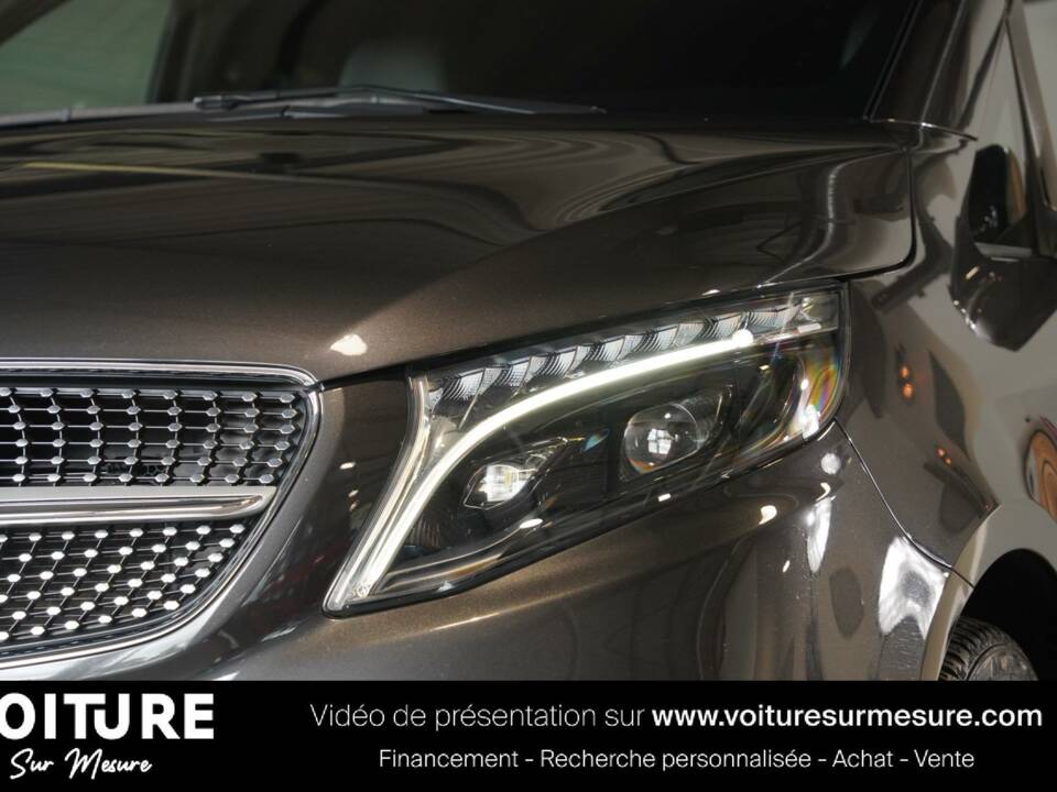 Bild 22/24 von Mercedes-Benz V 300 d 4MATIC (2023)