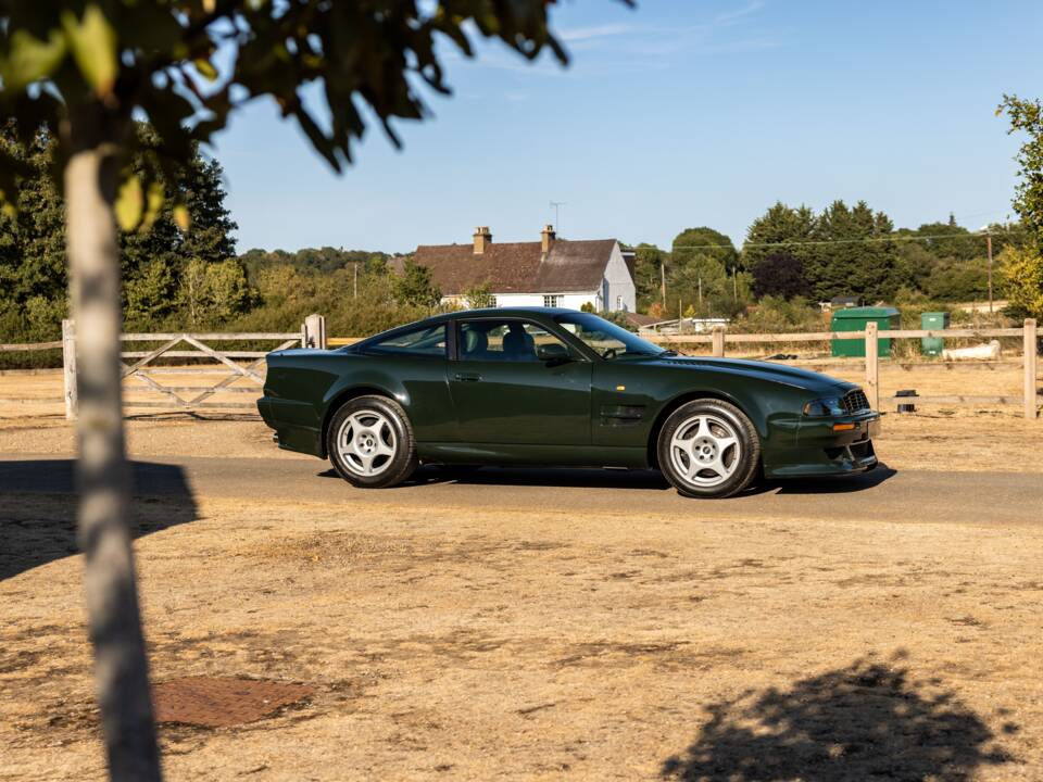 Image 4/63 de Aston Martin Vantage Le Mans (1999)