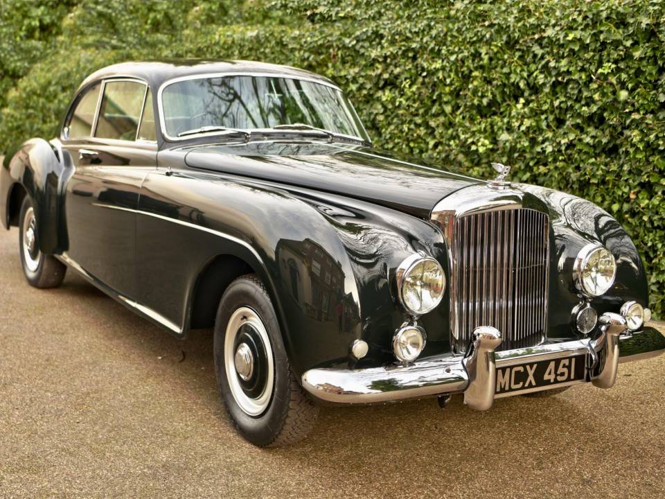 Image 9/50 of Bentley R-Type Continental (1954)