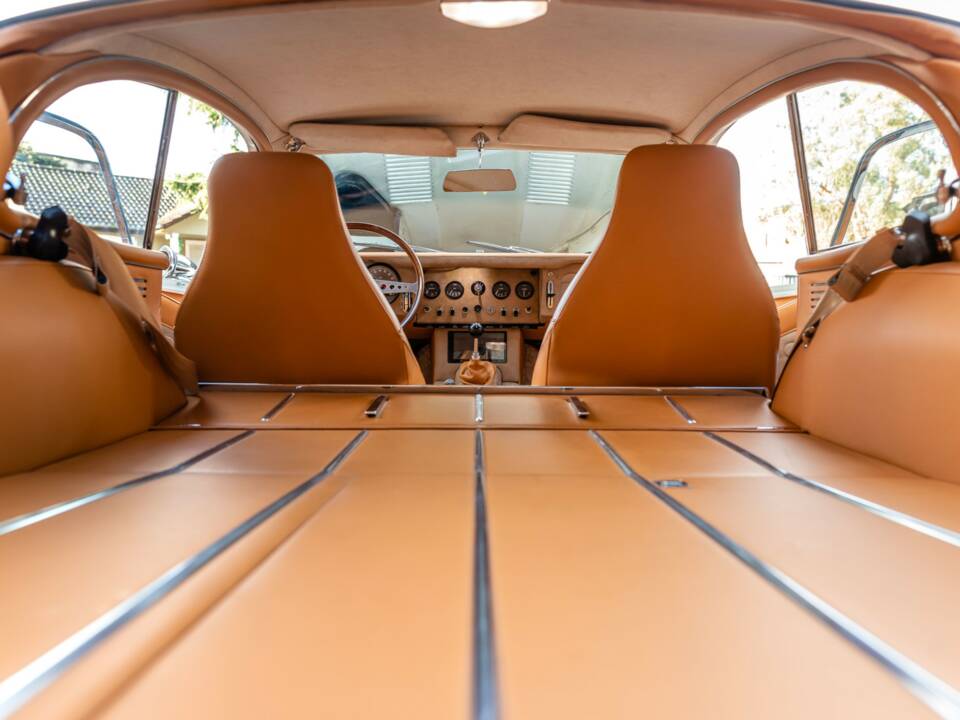 Imagen 34/50 de Jaguar E-Type 4.2 (1965)