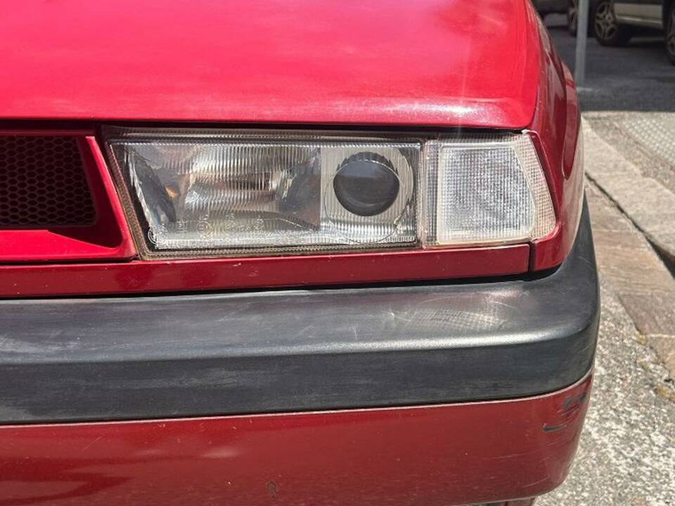 Afbeelding 6/10 van Alfa Romeo 155 1.7 Twin Spark (1995)