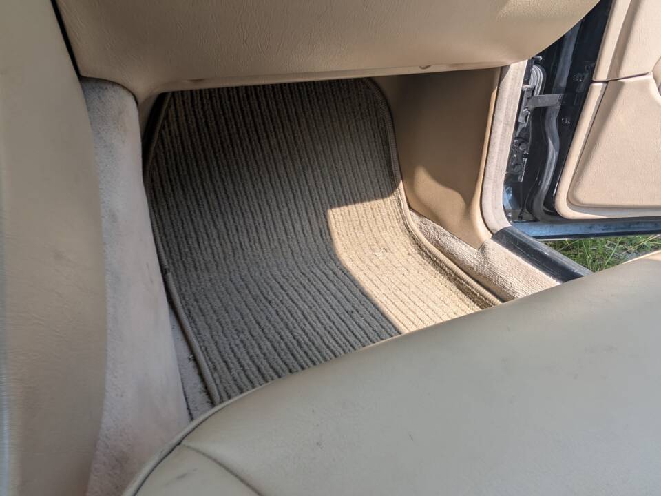Image 11/13 de Mercedes-Benz E 220 (1994)