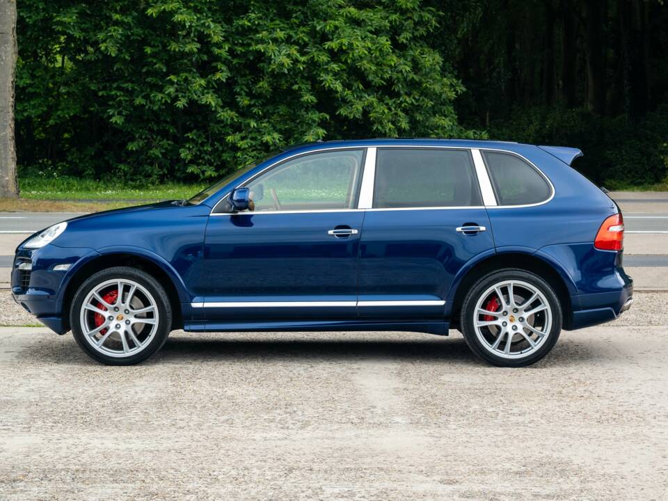 Image 10/25 of Porsche Cayenne Turbo (2008)