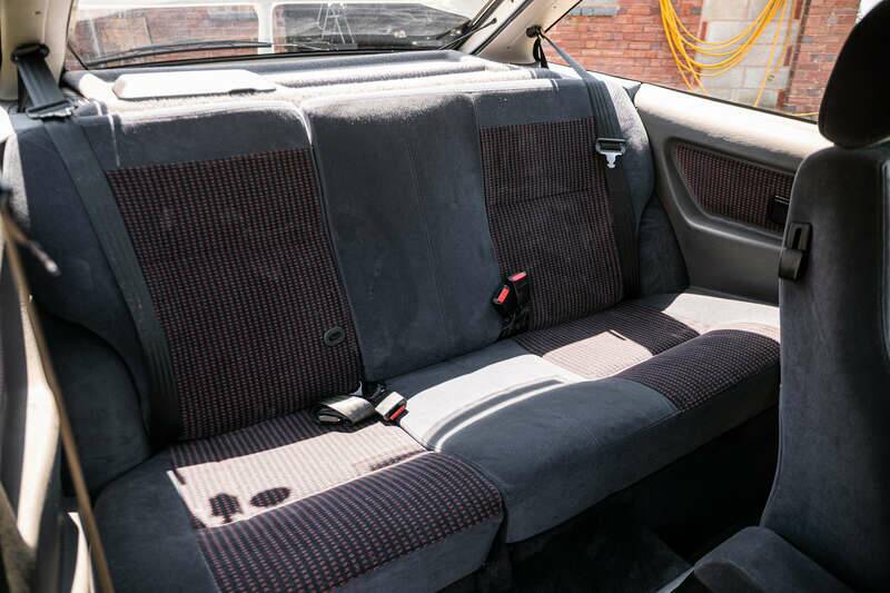 Image 37/42 de Ford Sierra RS Cosworth (1987)