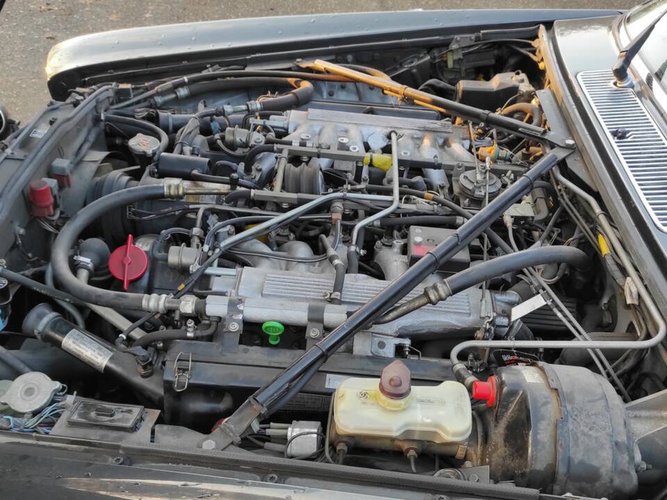 Bild 8/8 von Daimler Double Six (1991)
