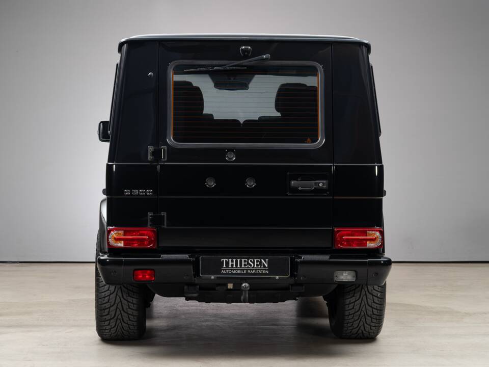 Immagine 10/36 di Mercedes-Benz G 500 (SWB) (2011)