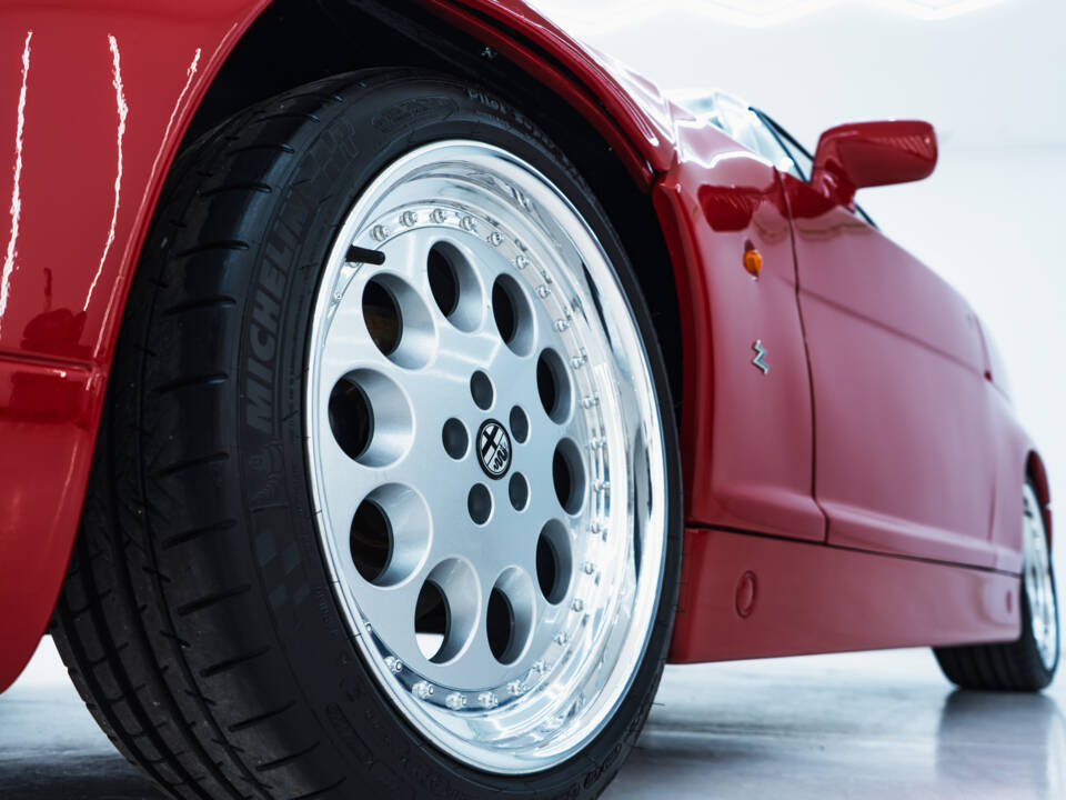 Image 18/48 of Alfa Romeo SZ (1989)