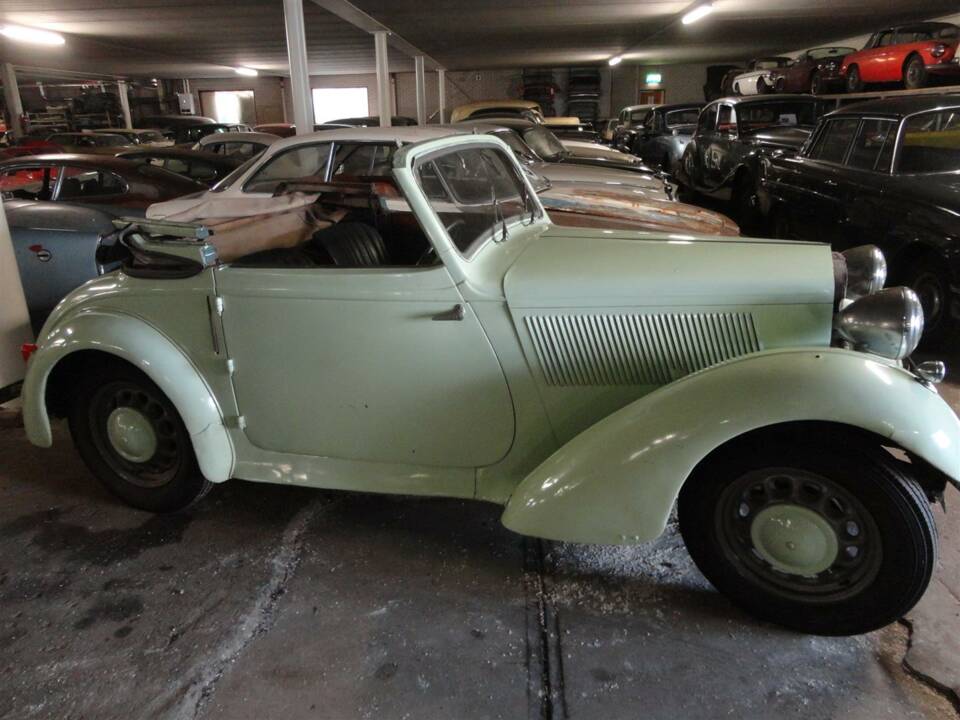 Image 2/34 of Sunbeam Talbot Ten (1938)