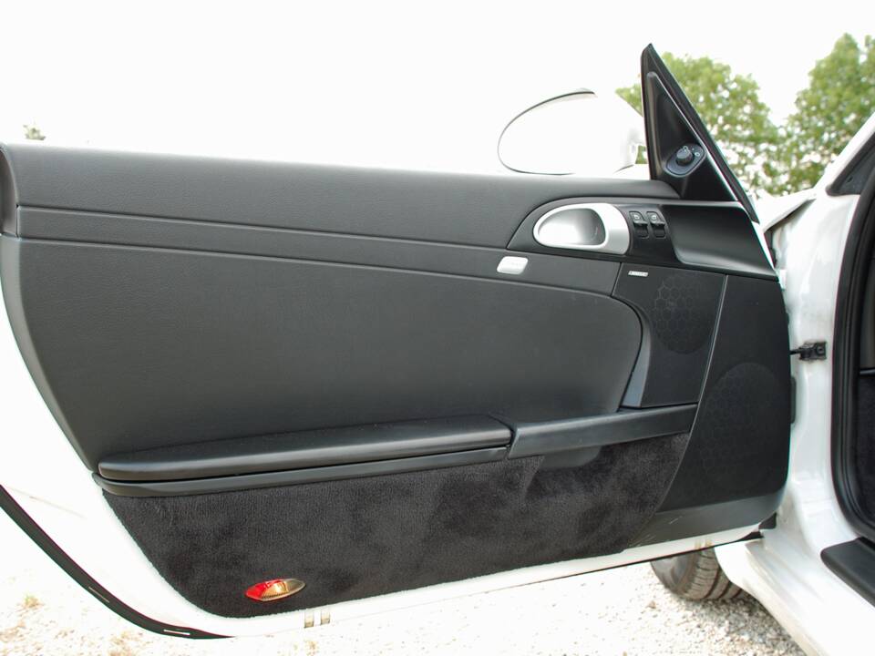 Immagine 17/25 di Porsche Boxster (2010)