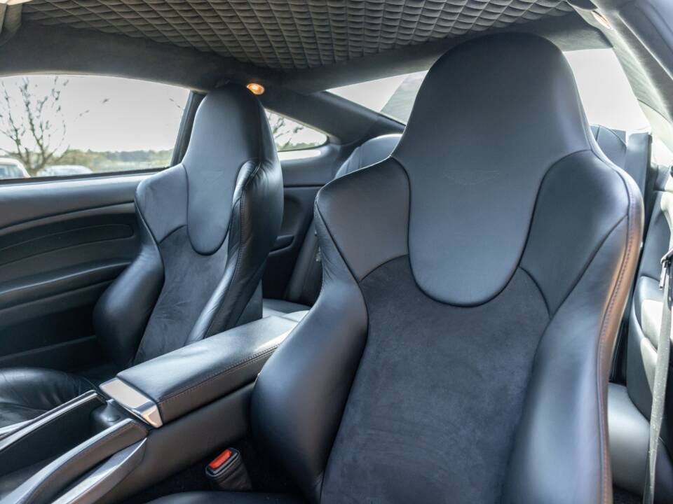 Image 27/75 of Aston Martin V12 Vanquish S (2007)