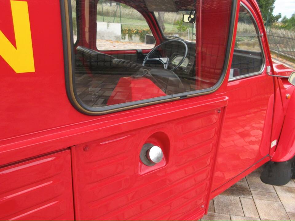 Bild 10/42 von Citroën AK 350 (1978)