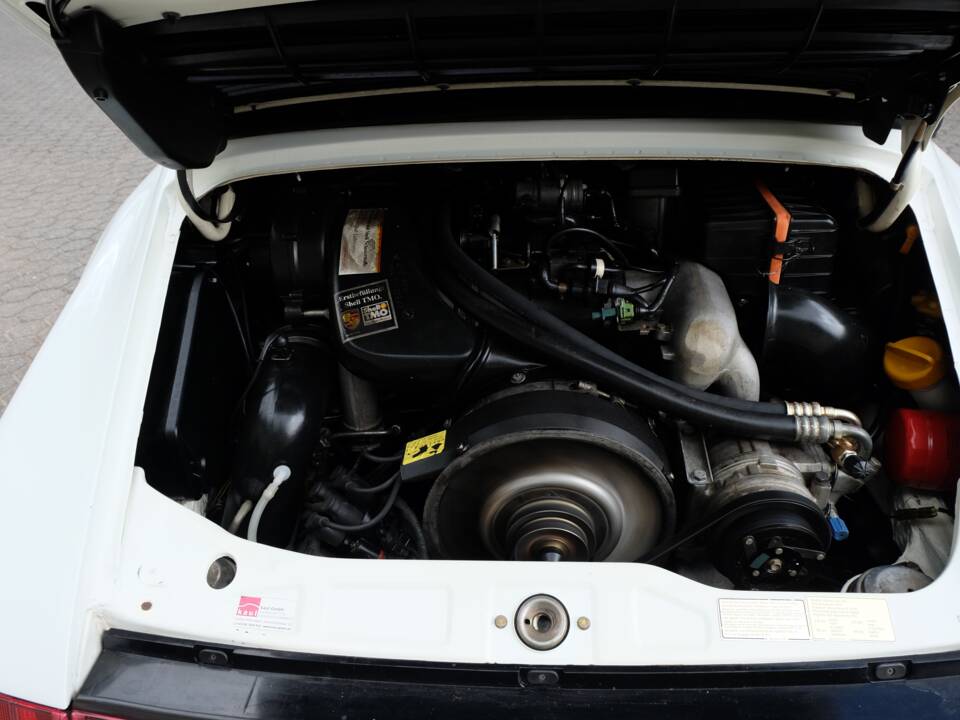 Afbeelding 53/59 van Porsche 911 Carrera 2 (1991)