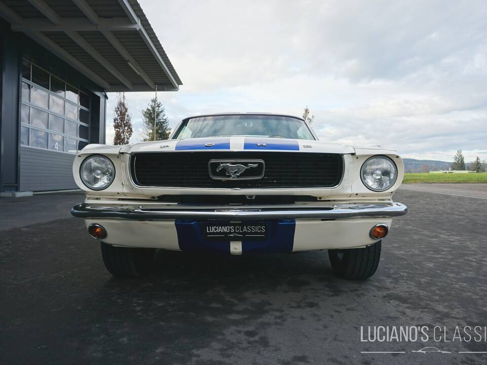 Image 14/74 of Ford Mustang 289 (1966)