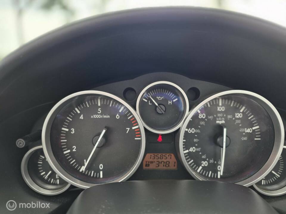 Immagine 19/31 di Mazda MX-5 1.8 (2006)