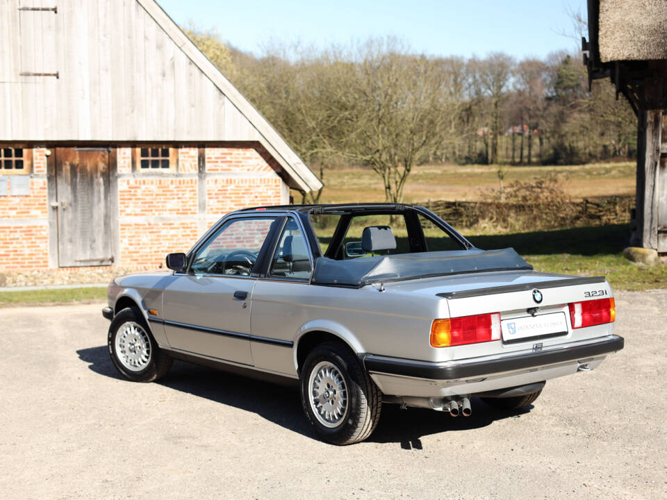 Image 7/120 of BMW 323i Baur TC (1984)