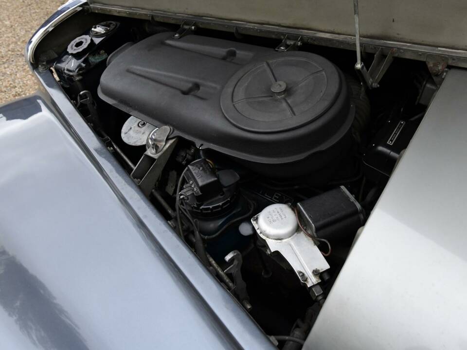 Image 40/50 of Bentley S 3 (1964)