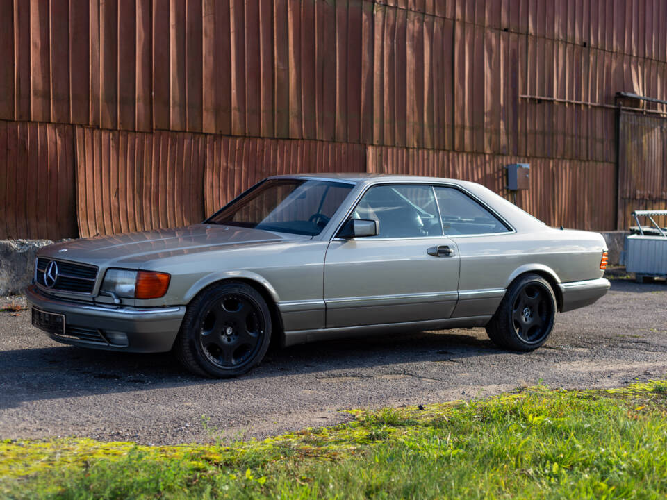 Image 5/95 of Mercedes-Benz 560 SEC (1985)