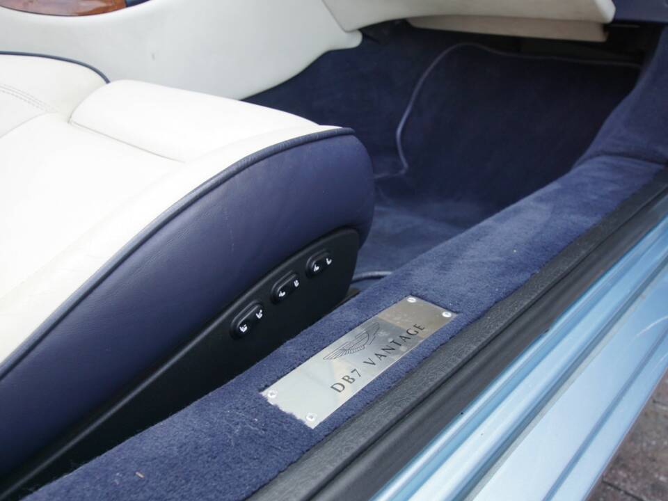 Image 49/50 of Aston Martin DB 7 Vantage Volante (2000)
