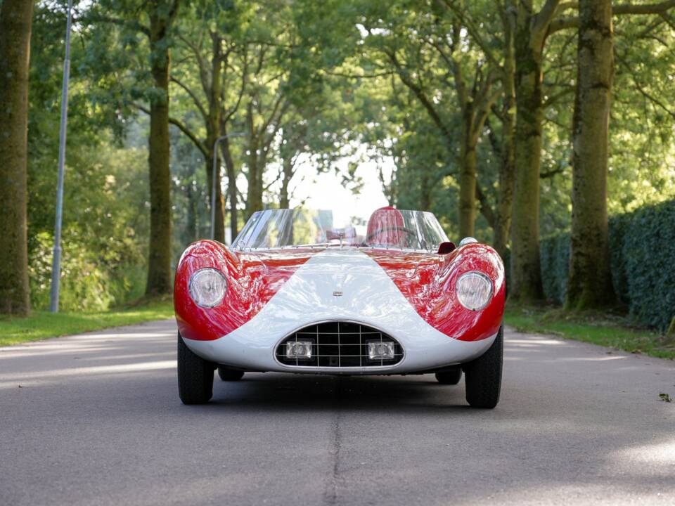 Image 7/39 of Bandini 750 Sport Internazionale "Saponetta" (1957)