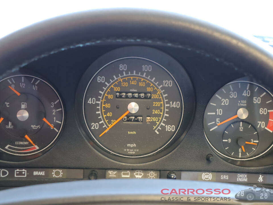 Image 6/50 of Mercedes-Benz 560 SL (1988)