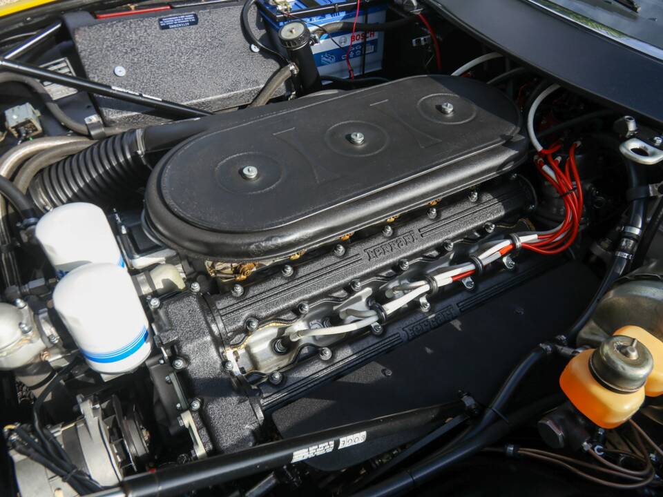 Afbeelding 48/50 van Ferrari 365 GTB/4 Daytona (1971)
