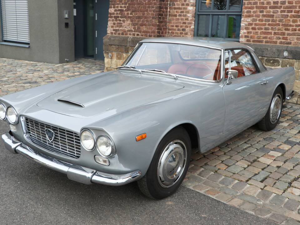 Image 10/51 of Lancia Flaminia GT Touring (1960)