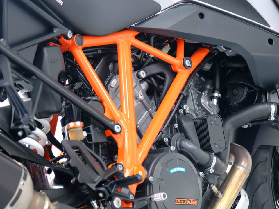Image 93/99 de KTM 1290 Super Duke R (2018)