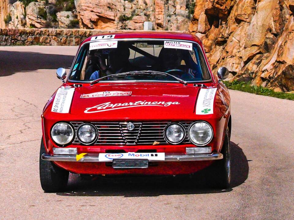 Image 1/4 of Alfa Romeo 2000 Berlina (1972)