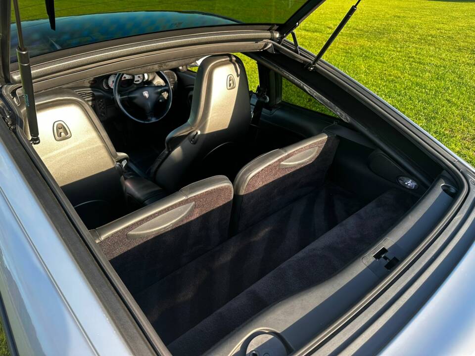 Image 45/54 de Porsche 911 Carrera (2003)