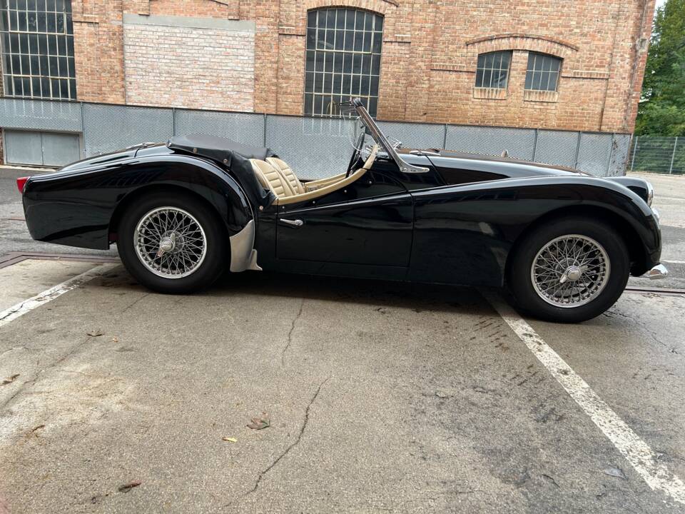 Afbeelding 4/23 van Triumph TR 3A (1958)