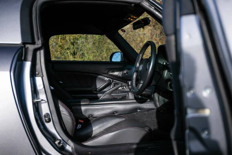 Image 44/45 of Honda S 2000 (2009)