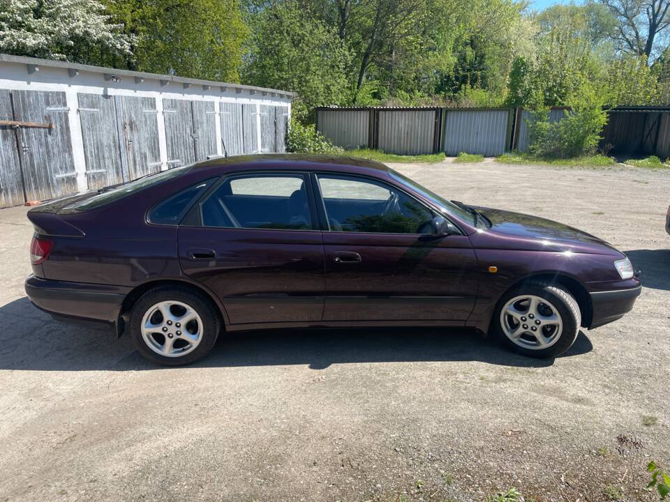 Bild 3/7 von Toyota Carina (1993)