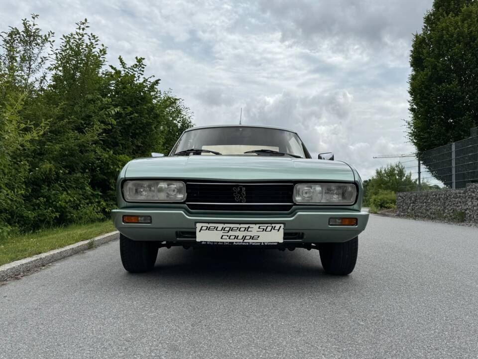 Bild 8/35 von Peugeot 504 Coupé (1983)