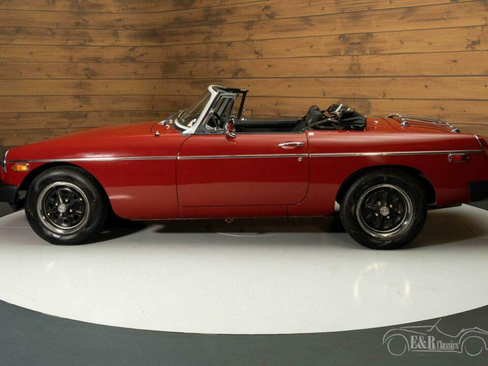 Afbeelding 7/19 van MG MGB (1978)