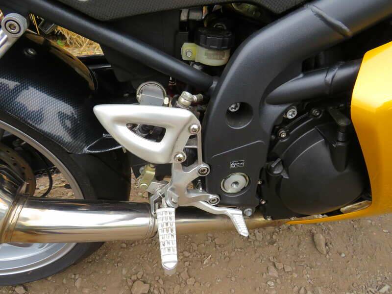 Image 19/39 of Triumph DUMMY (2006)