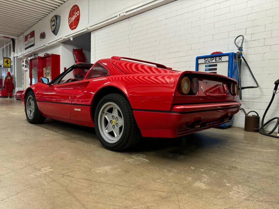 Immagine 18/19 di Ferrari 328 GTB (1988)