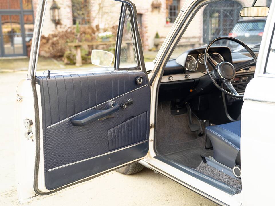 Bild 29/67 von BMW 1800 (1970)