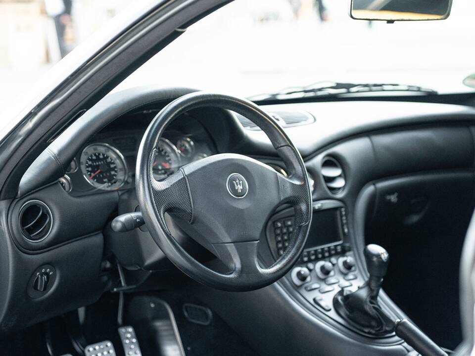 Bild 27/48 von Maserati 4200 (2004)