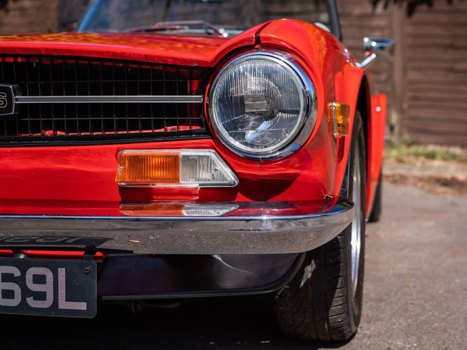 Image 40/41 of Triumph TR 6 (1972)