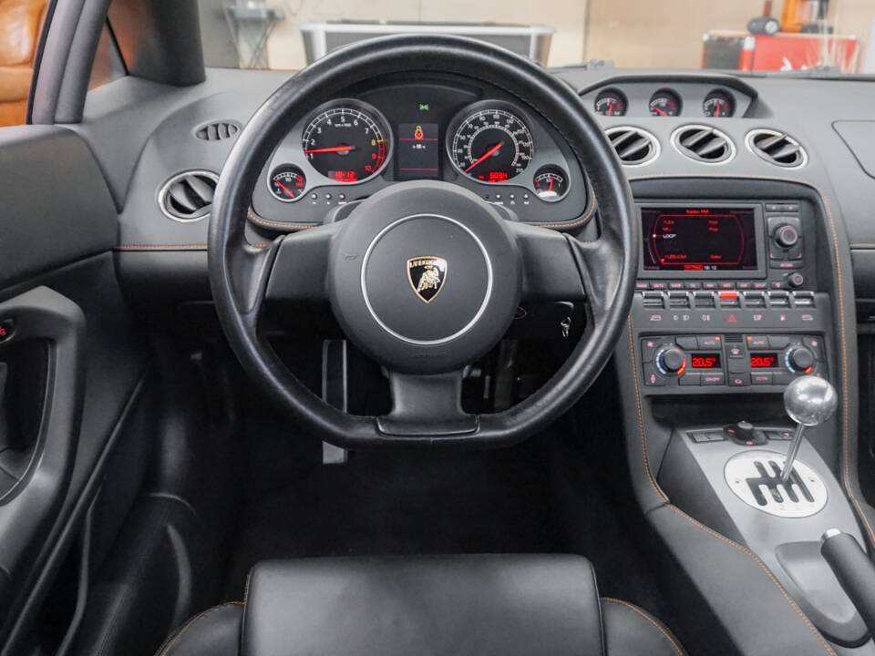 Immagine 25/38 di Lamborghini Gallardo (2005)