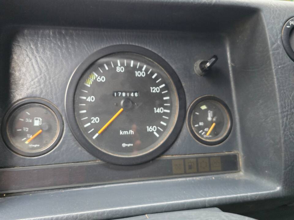 Bild 9/20 von Mercedes-Benz MB 140 (1989)