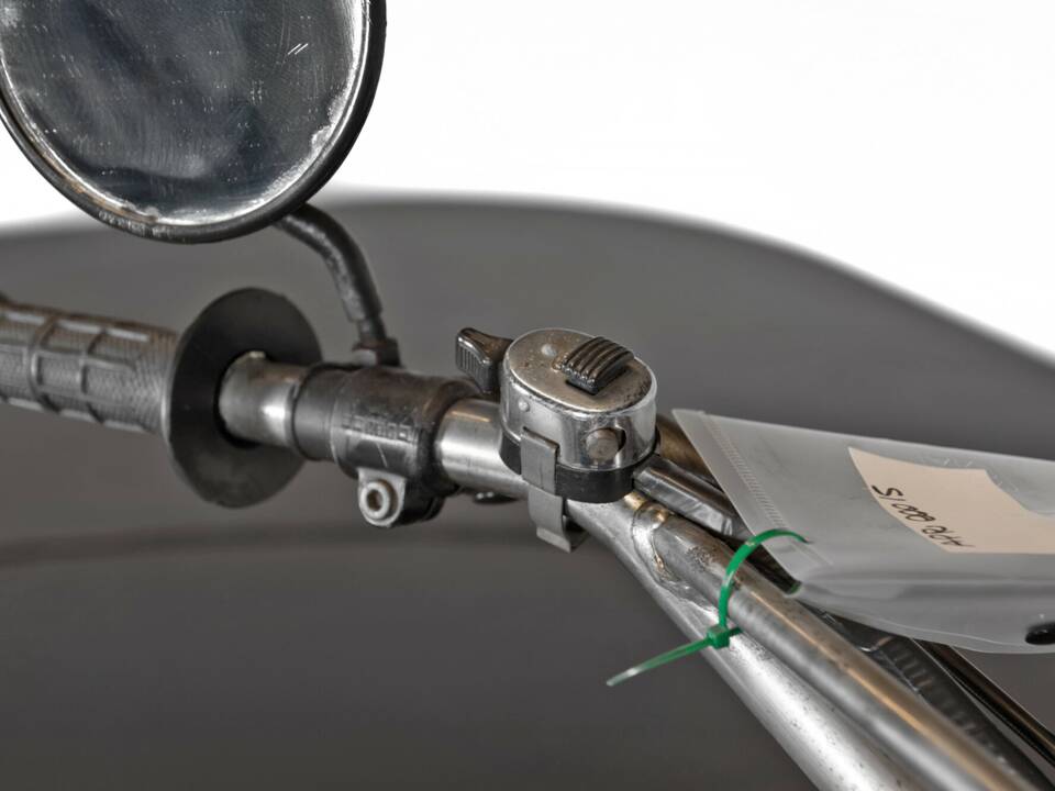 Immagine 6/15 di Aprilia Scarabeo 50 (1976)