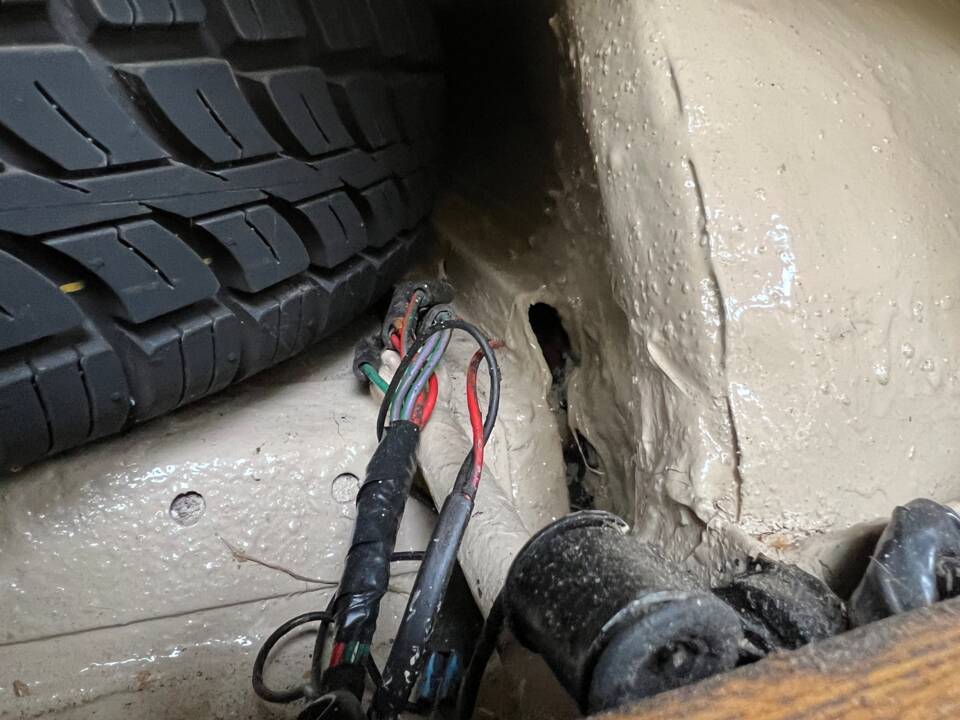 Image 11/18 of Morris Minor 1000 Traveller (1971)