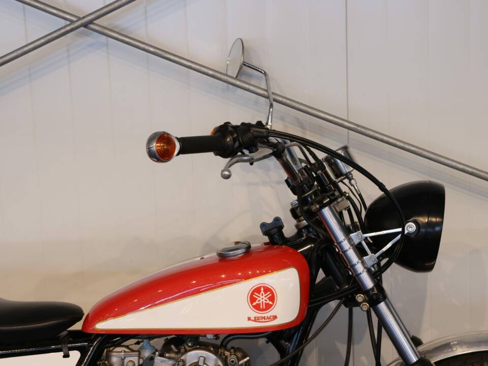 Image 8/30 of Yamaha SR500 (1981)
