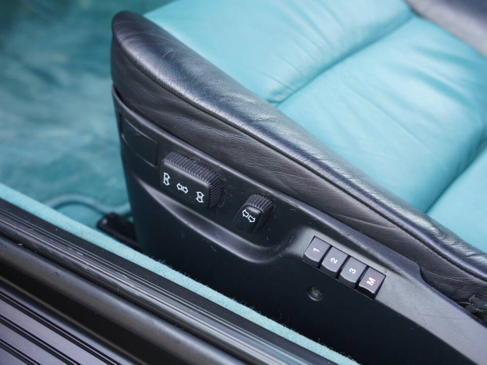 Image 27/50 of BMW 850Ci (1994)
