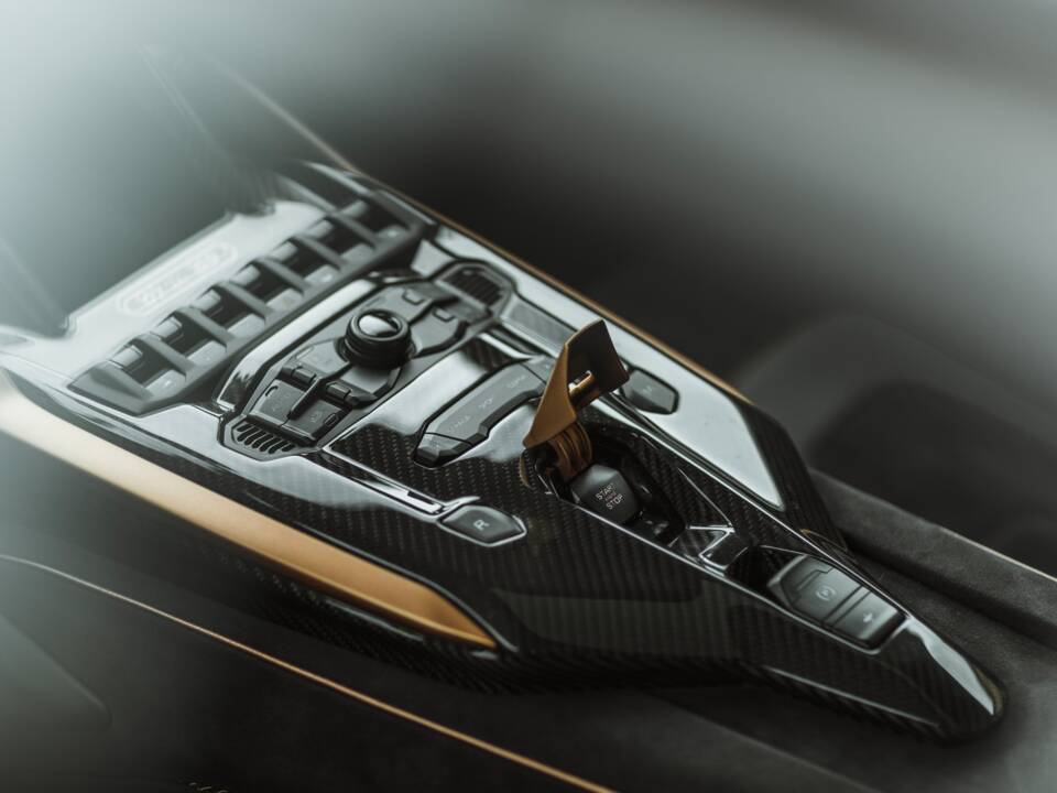 Image 55/68 of Lamborghini Sián FKP 37 (2021)